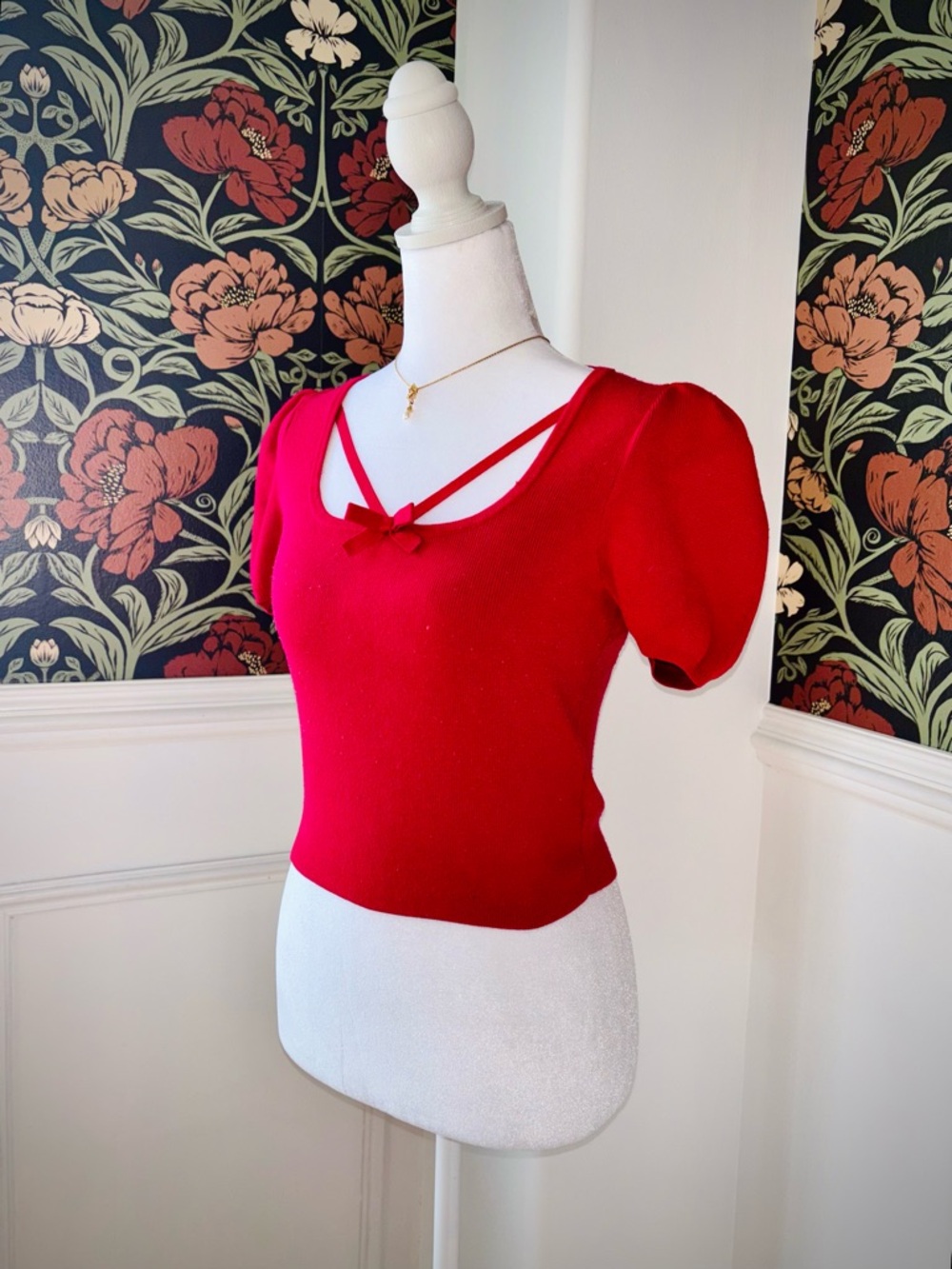 EXPRESS 🌹 Puff Sleeve Sweater Top - Picture 3 of 7